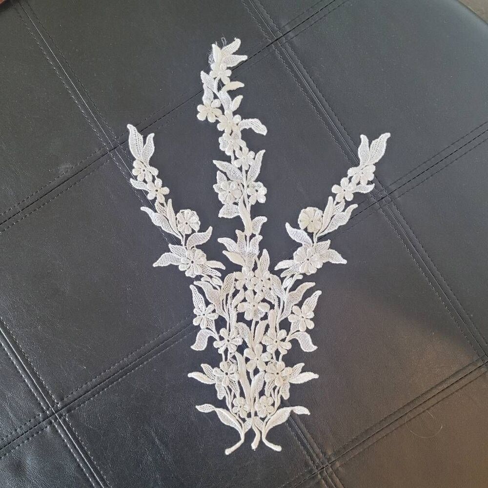 Venice Lace Floral Applique, White, 1 applique per package, NEW 15" x 4"-9"